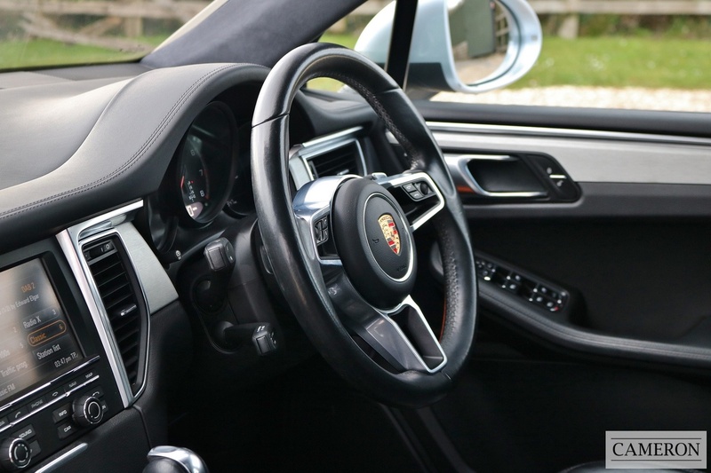Porsche 3.6T V6 Turbo 3.6 5dr SUV Automatic Petrol