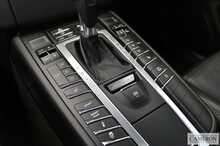 Porsche 3.6T V6 Turbo 3.6 5dr SUV Automatic Petrol