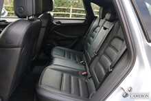 Porsche 3.6T V6 Turbo 3.6 5dr SUV Automatic Petrol