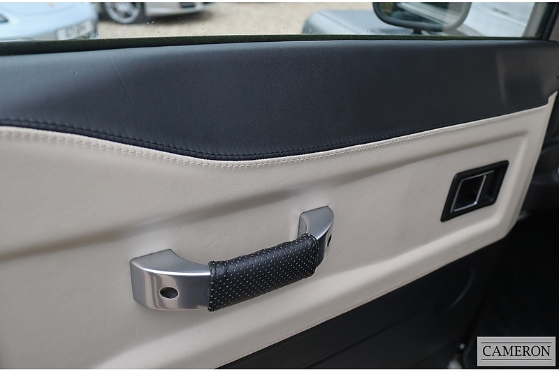 Land Rover Autobiography 2.2 2dr Station Wagon Manual Diesel