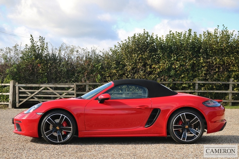Porsche 2.5T S Manual 2.5 2dr Convertible Manual Petrol