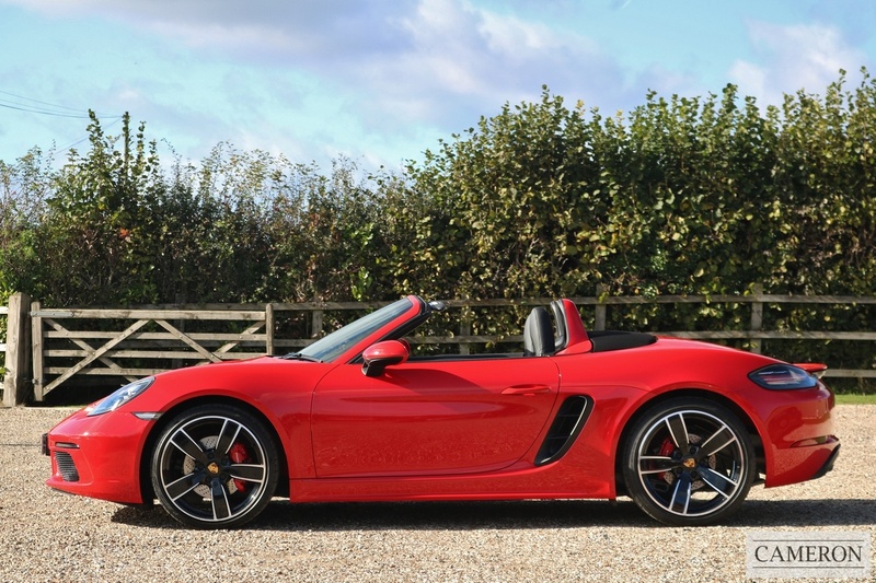 Porsche 2.5T S Manual 2.5 2dr Convertible Manual Petrol