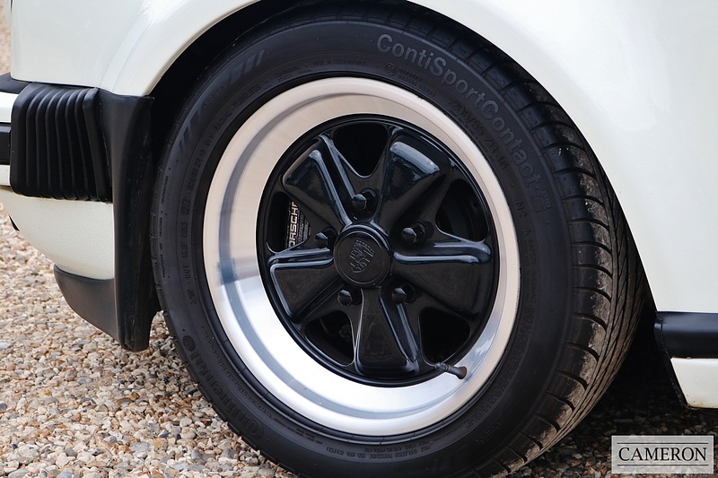 Porsche 3.2 Carrera Super Sport Targa 3.2 2dr Coupe Manual Petrol