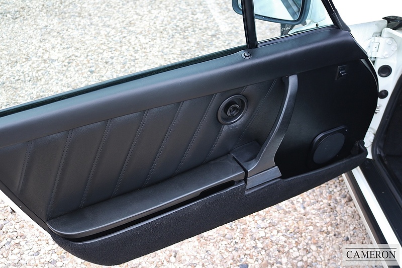 Porsche 3.2 Carrera Super Sport Targa 3.2 2dr Coupe Manual Petrol