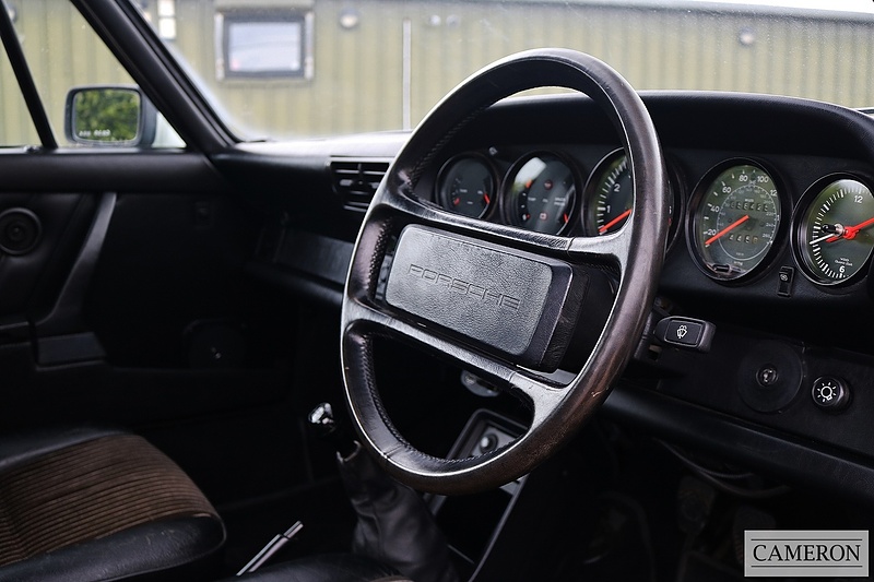 Porsche 3.2 Carrera Super Sport Targa 3.2 2dr Coupe Manual Petrol