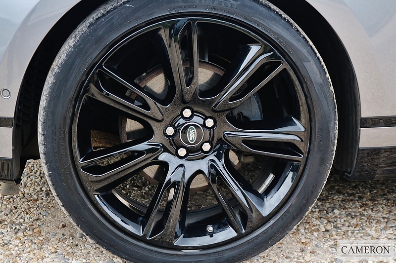 Land Rover 3.0 D300 R-Dynamic HSE SUV 5dr Diesel Auto 4WD Euro 6 (s/s) (300 ps)