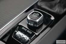 Volvo 2.0 D4 Momentum Pro SUV 5dr Diesel Auto AWD Euro 6 (s/s) (190 ps)