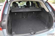 Volvo 2.0 D4 Momentum Pro SUV 5dr Diesel Auto AWD Euro 6 (s/s) (190 ps)