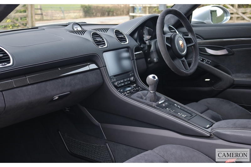 Porsche 4.0 GT4 Coupe 2dr Petrol Manual Euro 6 (s/s) (420 ps)