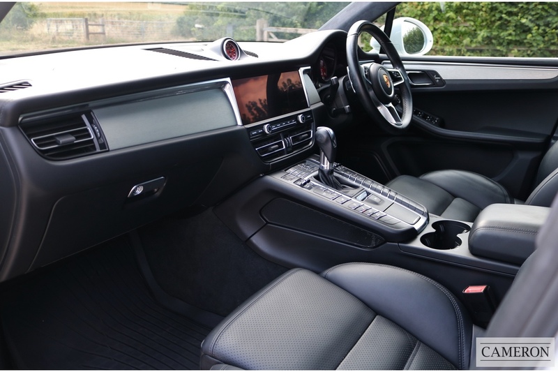 Porsche 2.9T V6 Turbo 2.9 5dr SUV Automatic Petrol