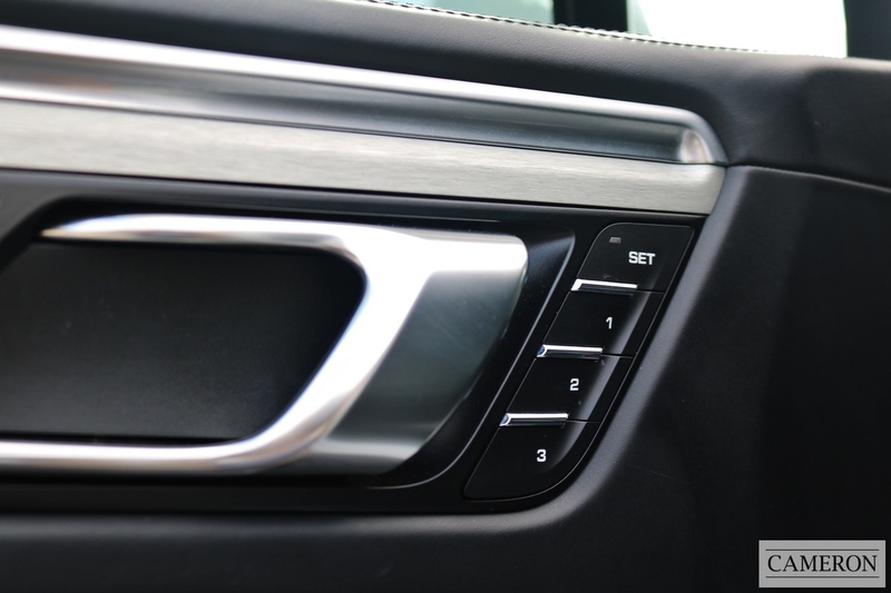 Porsche 2.9T V6 Turbo 2.9 5dr SUV Automatic Petrol