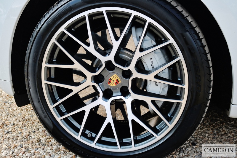 Porsche 2.9T V6 Turbo 2.9 5dr SUV Automatic Petrol