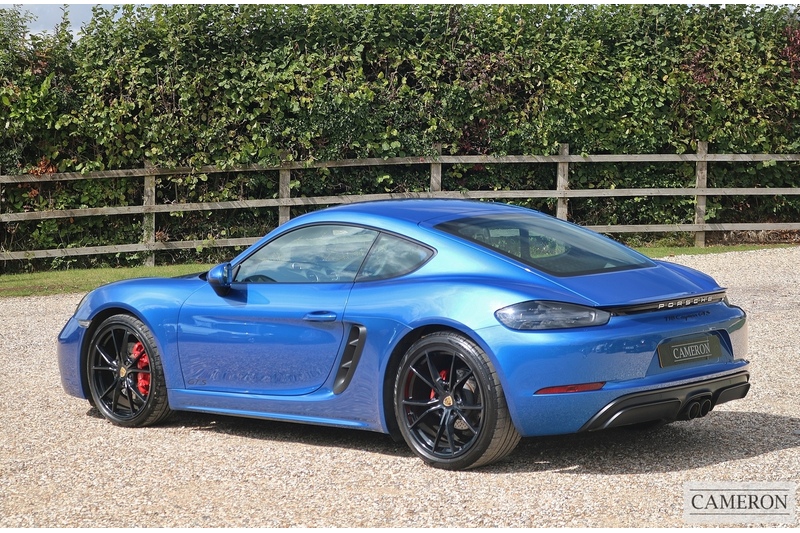 Porsche GTS Coupe 2.5 Automatic Petrol