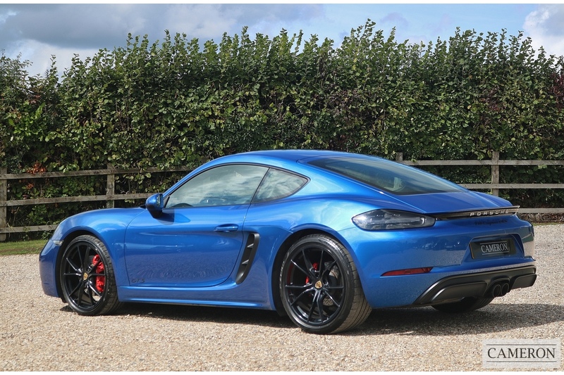 Porsche GTS Coupe 2.5 Automatic Petrol