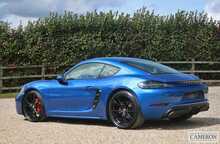 Porsche GTS Coupe 2.5 Automatic Petrol