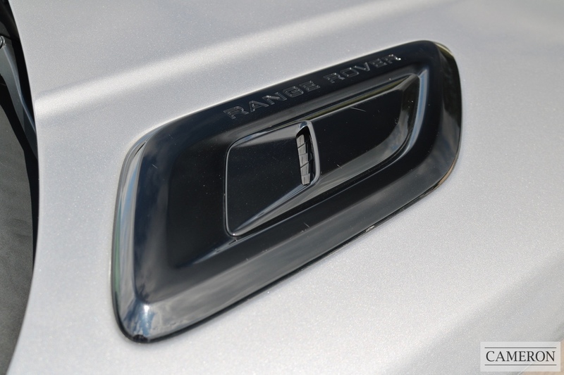 Land Rover 3.0 SD V6 Autobiography Dynamic SUV 5dr Diesel Auto 4WD Euro 6 (s/s) (306 ps)