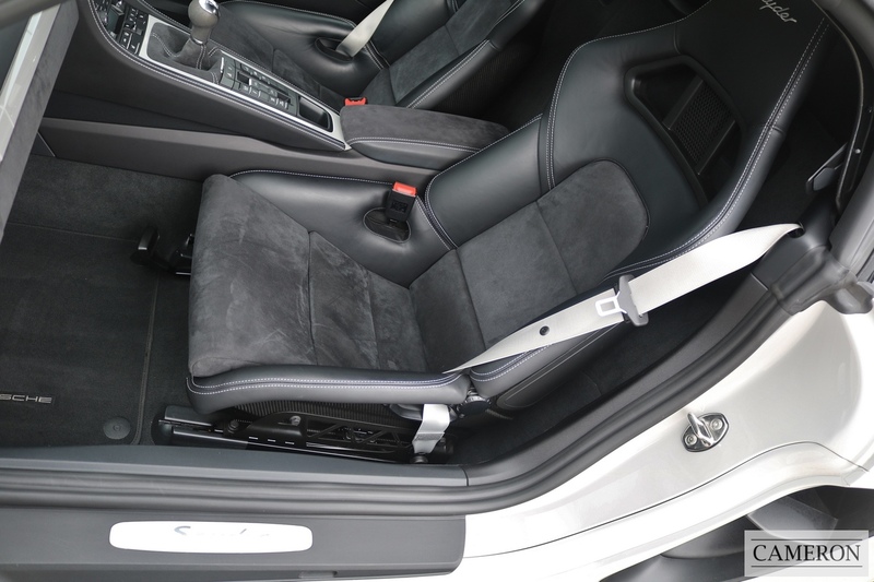 Porsche 4.0 Manual 4.0 2dr Convertible Manual Petrol