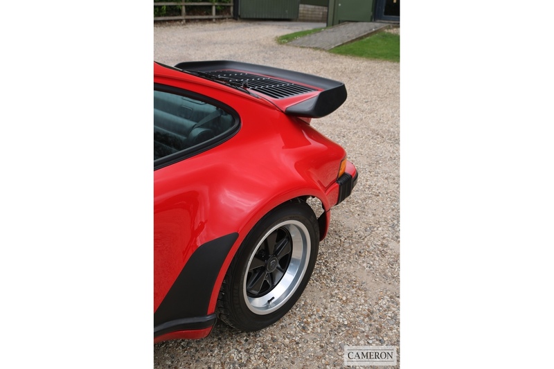 Porsche 911 Carrera 3.2 Supersport