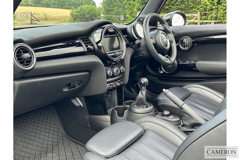 MINI 2.0 Cooper S Exclusive Convertible 2dr Petrol Manual Euro 6 (s/s) (192 ps)