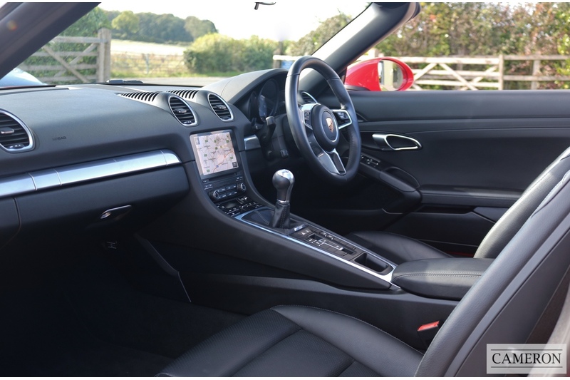 Porsche 2.5T S Manual 2.5 2dr Convertible Manual Petrol