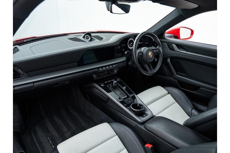 Porsche 992 Carrera PDK Coupe 3.0 2dr Coupe Automatic Petrol