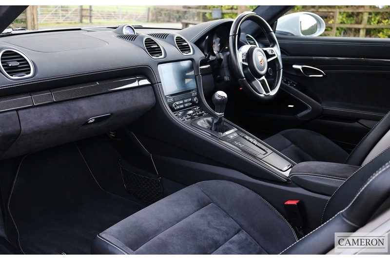 Porsche 2.5T GTS Manual 2.5 2dr Coupe Manual Petrol