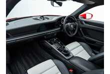 Porsche 992 Carrera PDK Coupe Coupe 3.0 Automatic Petrol
