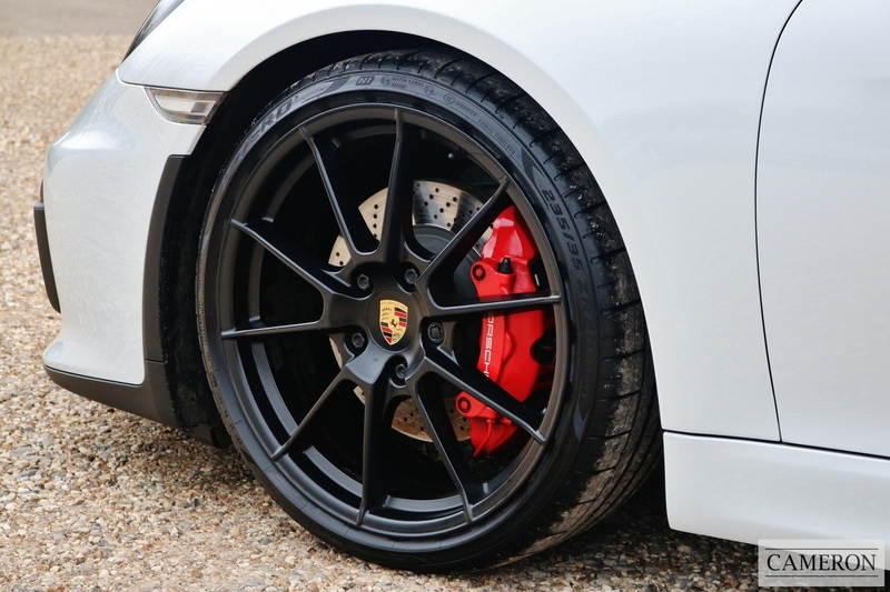 Porsche 981 Spyder 3.8 Manual Convertible Petrol