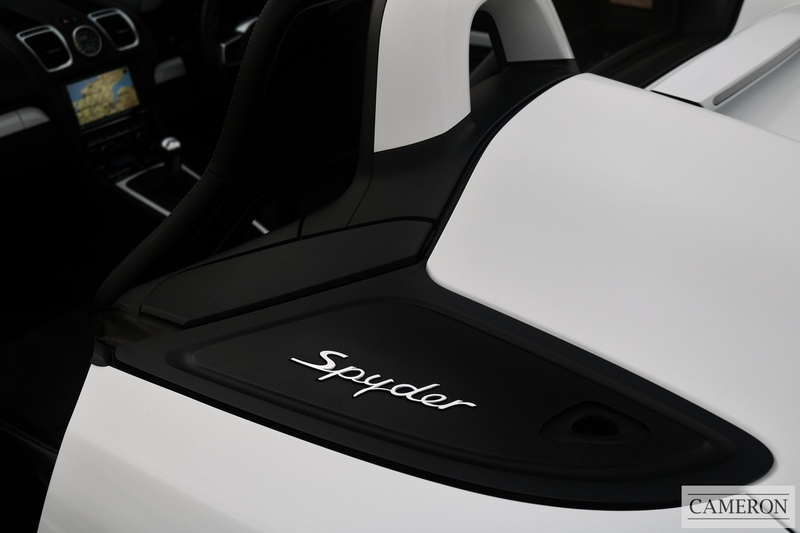 Porsche 981 Spyder 3.8 Manual Convertible Petrol