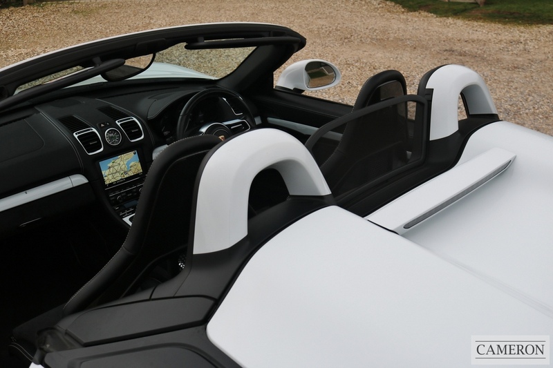 Porsche 981 Spyder 3.8 Manual Convertible Petrol