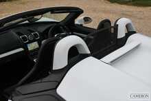 Porsche 981 Spyder 3.8 Manual Convertible Petrol