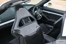 Porsche 981 Spyder 3.8 Manual Convertible Petrol