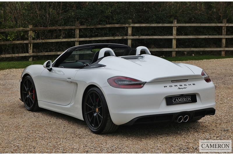 Porsche 981 Spyder 3.8 Manual Convertible Petrol