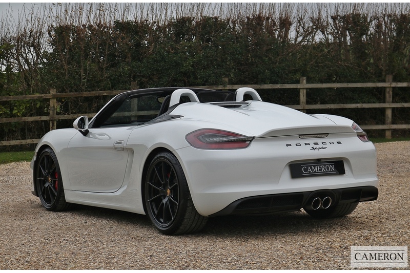 Porsche 981 Spyder 3.8 Manual Convertible Petrol