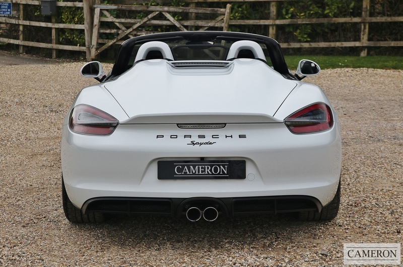 Porsche 981 Spyder 3.8 Manual Convertible Petrol