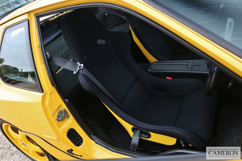 Porsche 3.0 Club Sport Coupe 2dr Petrol Manual (240 bhp)