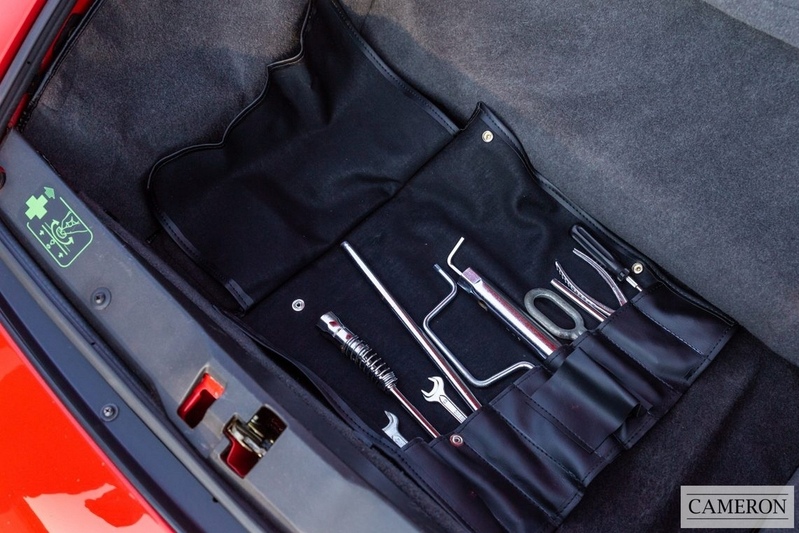 Porsche 993 Carrera 4 Manual Coupe 3.6 2dr Coupe Manual Petrol