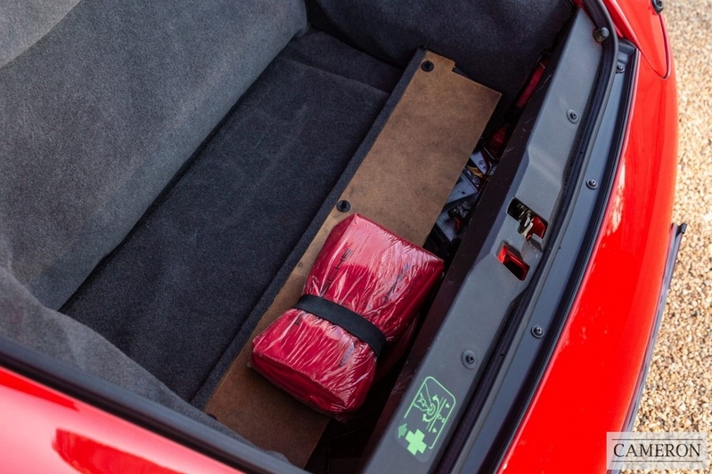 Porsche 993 Carrera 4 Manual Coupe 3.6 2dr Coupe Manual Petrol