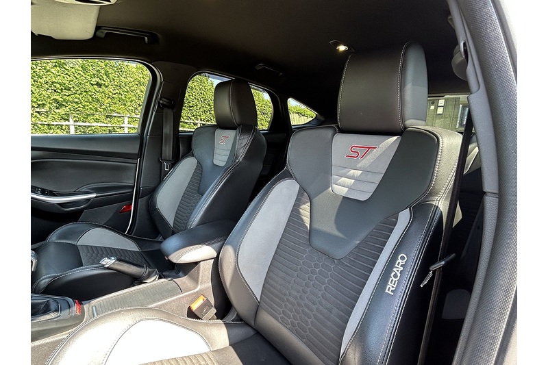 Ford 2.0T EcoBoost ST-2 Hatchback 5dr Petrol Manual Euro 6 (s/s) (250 ps)