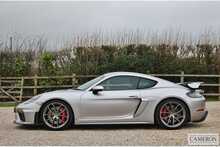 Porsche GT4 4.0 Manual Coupe