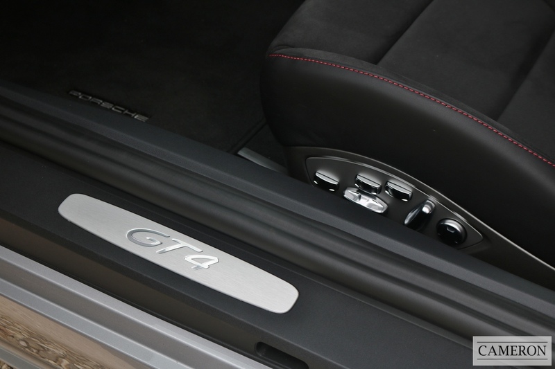 Porsche GT4 4.0 Manual Coupe