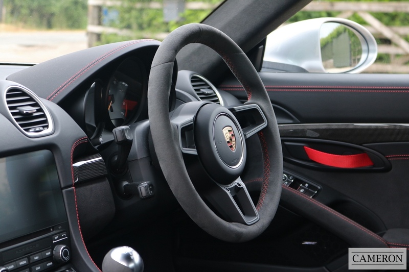 Porsche GT4 4.0 Manual Coupe