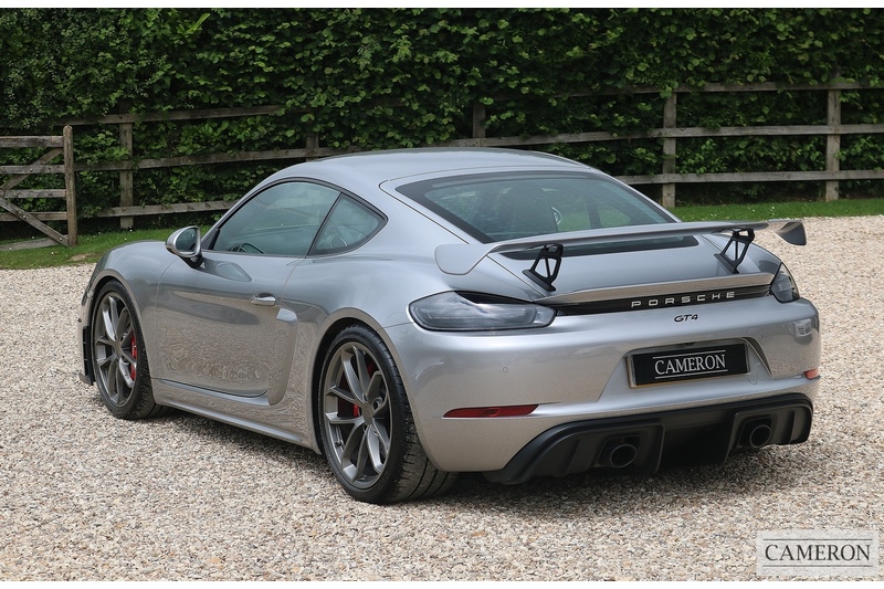 Porsche GT4 4.0 Manual Coupe