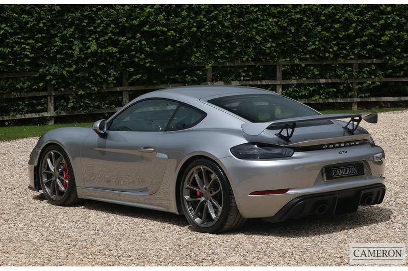 Porsche GT4 4.0 Manual Coupe
