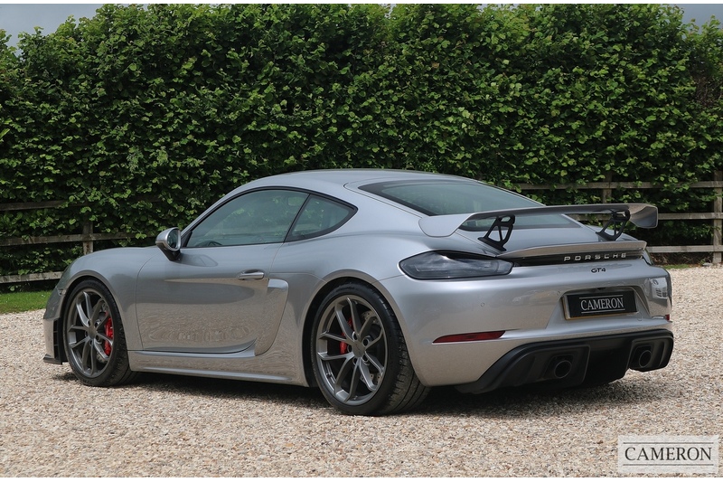 Porsche GT4 4.0 Manual Coupe