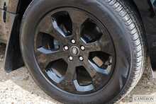 Land Rover 3.0 D250 MHEV X-Dynamic HSE SUV 5dr Diesel Auto 4WD Euro 6 (s/s) (250 ps)