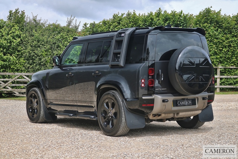 Land Rover 3.0 D250 MHEV X-Dynamic HSE SUV 5dr Diesel Auto 4WD Euro 6 (s/s) (250 ps)