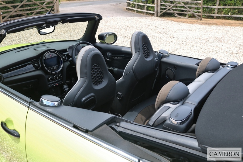 MINI 2.0 Cooper S Sport Convertible 2dr Petrol Steptronic Euro 6 (s/s) (178 ps)