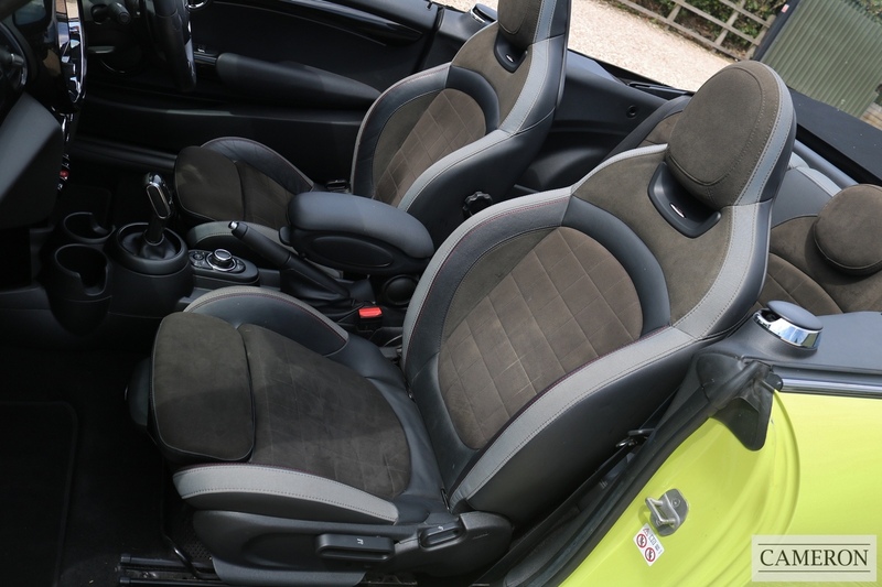 MINI 2.0 Cooper S Sport Convertible 2dr Petrol Steptronic Euro 6 (s/s) (178 ps)