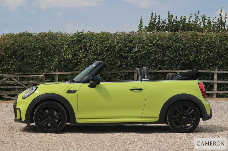 MINI 2.0 Cooper S Sport Convertible 2dr Petrol Steptronic Euro 6 (s/s) (178 ps)